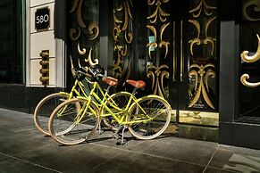 Staypineapple, An Elegant Hotel, Union Square