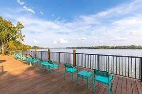 Super 8 by Wyndham Riverside AL