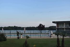 Super 8 by Wyndham Riverside AL