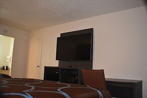 Super 8 by Wyndham Riverside AL