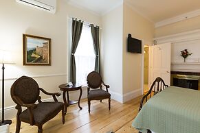 The Salem Inn