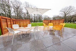 Holiday Inn NEWPORT by IHG