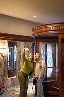 Boutique Hotel Corona