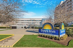 Days Inn by Wyndham Victoria On The Harbour
