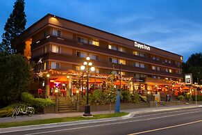 Days Inn by Wyndham Victoria On The Harbour