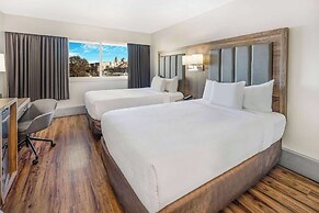 Days Inn by Wyndham Victoria On The Harbour