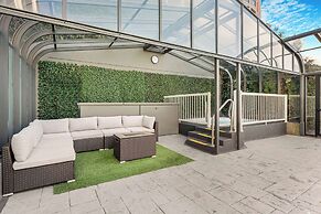 Days Inn by Wyndham Victoria On The Harbour