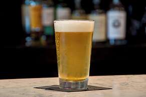 Four Points by Sheraton Boston Newton