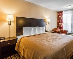 Quality Inn Ada near University