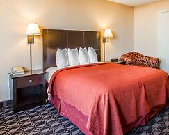 Quality Inn Ada near University