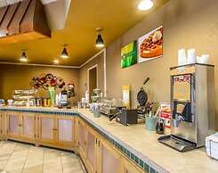 Quality Inn Ada near University