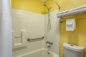 Days Inn by Wyndham Greensboro Airport