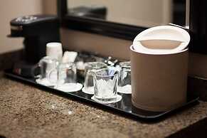 Royal Hotel West Edmonton, Trademark Collection by Wyndham