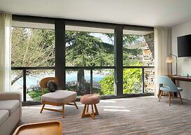 Flamingo Resort & Spa Santa Rosa Sonoma, Tapestry by Hilton