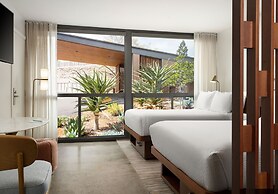 Flamingo Resort & Spa Santa Rosa Sonoma, Tapestry by Hilton