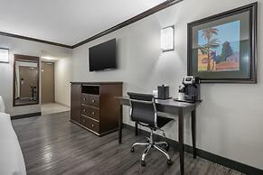 Best Western Plus Port O'Call Hotel