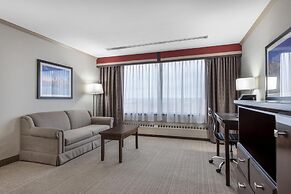 Best Western Plus Port O'Call Hotel