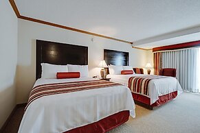 Best Western Plus Port O'Call Hotel