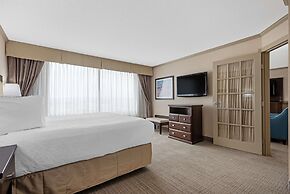 Best Western Plus Port O'Call Hotel