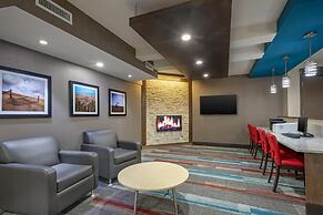 Best Western Plus Port O'Call Hotel