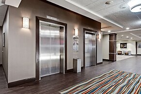 Best Western Plus Port O'Call Hotel