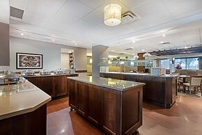 Best Western Plus Port O'Call Hotel