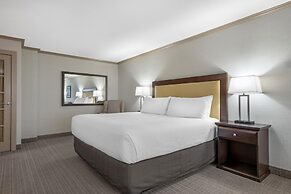 Best Western Plus Port O'Call Hotel