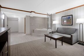 Best Western Plus Port O'Call Hotel