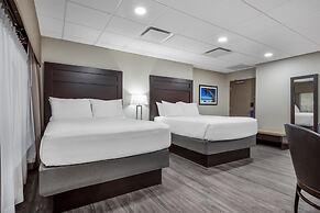 Best Western Plus Port O'Call Hotel