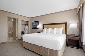 Best Western Plus Port O'Call Hotel