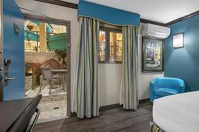 Best Western Plus Port O'Call Hotel