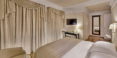 Grand Hotel Suisse Majestic, Autograph Collection