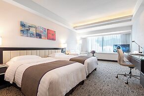 Regal Riverside Hotel