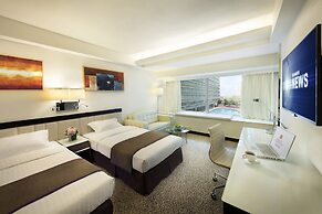 Regal Riverside Hotel