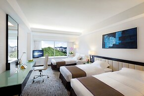 Regal Riverside Hotel