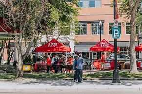 Best Western Plus Suites Downtown