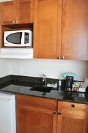 Best Western Plus Suites Downtown