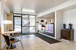 Motel 6 Springfield, MO - North