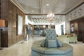 Al Bustan Hotel & Spa