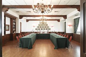 Al Bustan Hotel & Spa