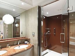 The Athenaeum Hotel & Residences