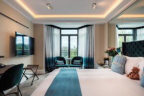 The Athenaeum Hotel & Residences
