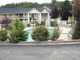 Days Inn by Wyndham Dahlonega University Area