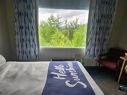 Days Inn by Wyndham Dahlonega University Area