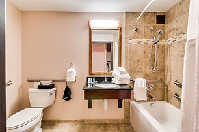 Clarion Hotel Convention Center