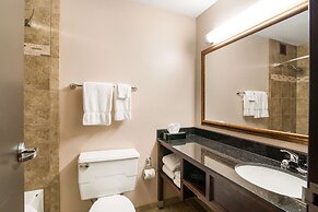 Clarion Hotel Convention Center