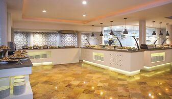 Buenaventura Grand Hotel & Great Moments - All Inclusive