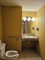 Clarion Inn & Suites