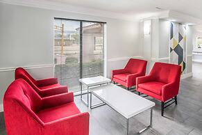 Motel 6 Dallas, TX - Market Center