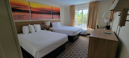 Hotel Carolina, a Days Inn by Wyndham